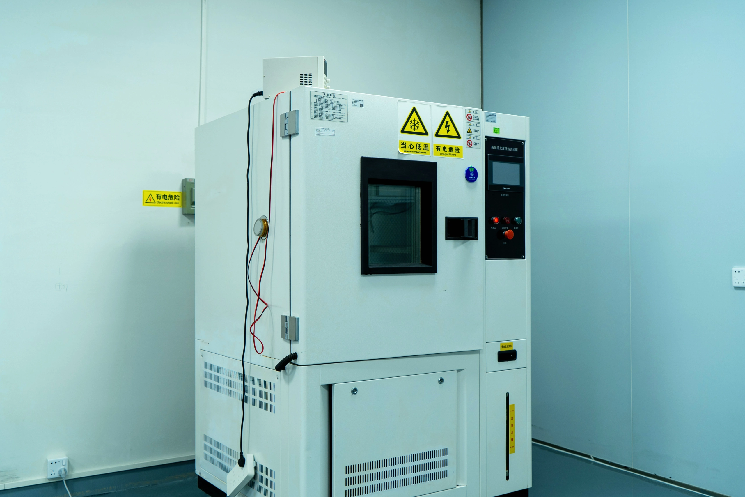Constant temperature and humidity test equipment for environmental reliability testing of PCBA products