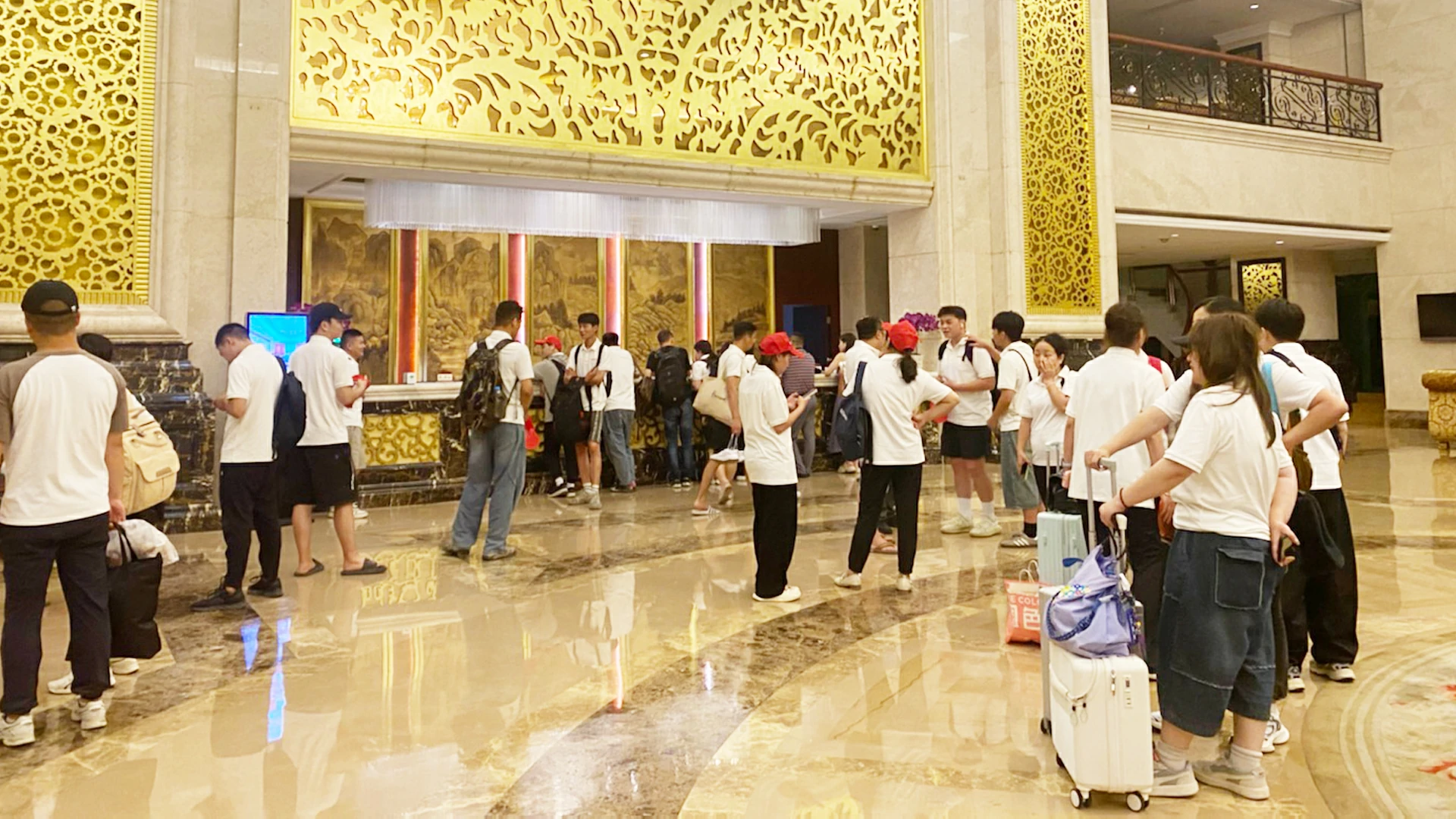 check in hotel
