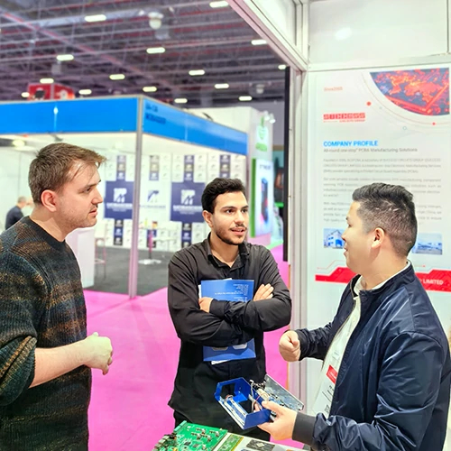 Customers at the Turkish exhibition are very interested in our products